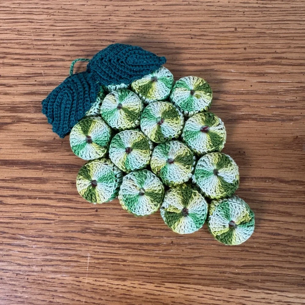 Handmade Grape Cluster Hot Pad‎ Pot Holder Green Kitchen Decor